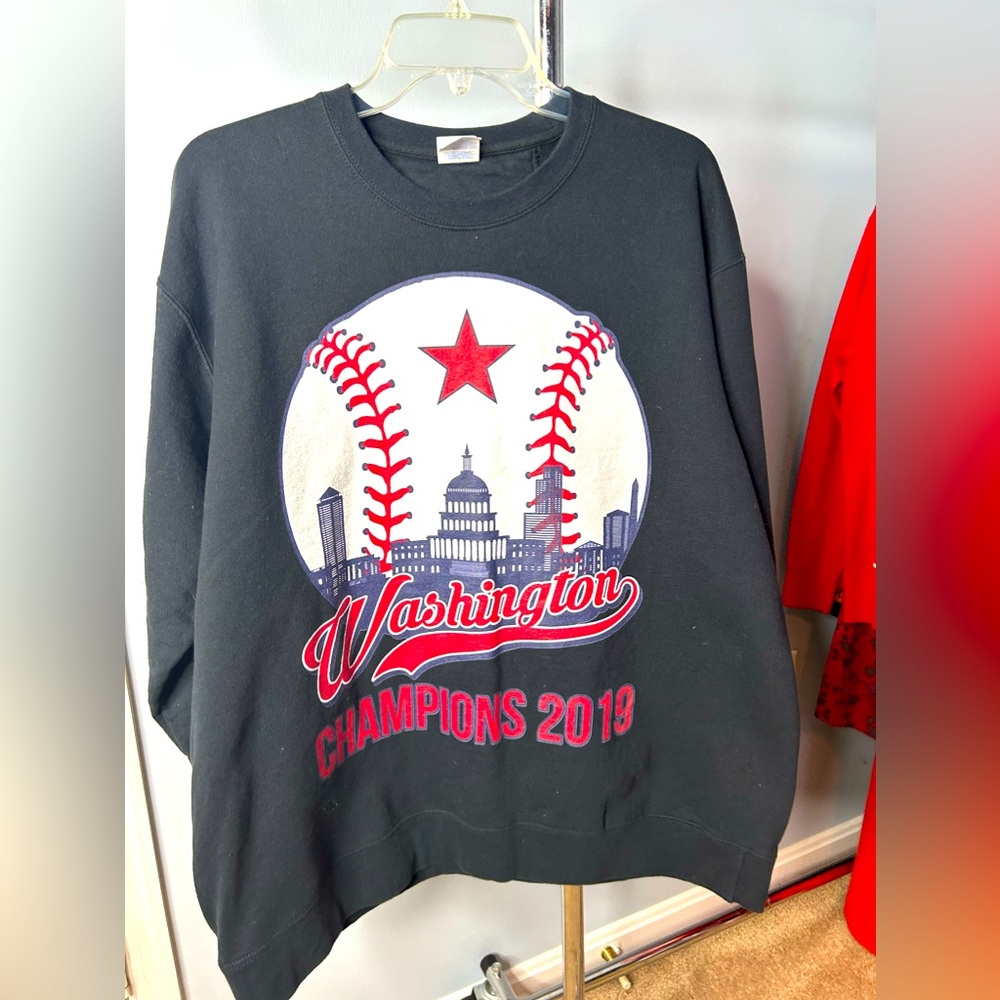 Washington Nationals World Series Championship 2019 crewneck sweater size XL